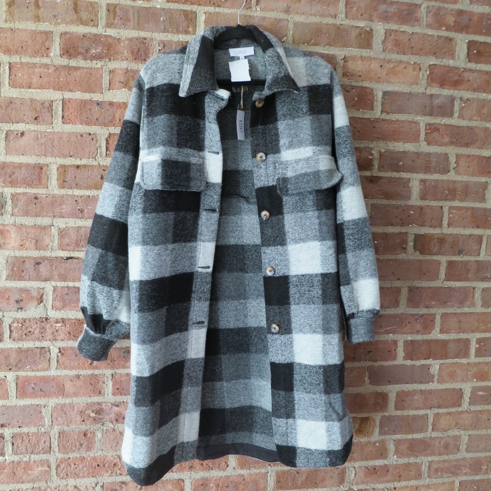 Lucca Black Grey White Buffalo Plaid Button Up Shacket | NWT | Medium